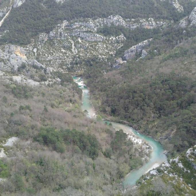 Proche D'Uzes La Terrasse Du Soleil Levant Collias Εξωτερικό φωτογραφία